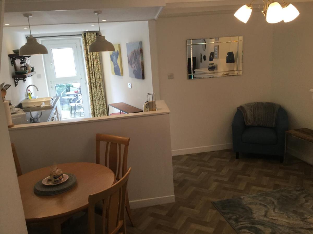 Open Plan Townhouse Caernarfon Exterior foto